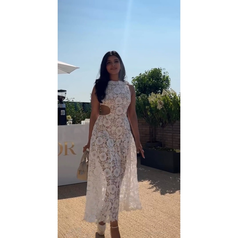 NWT Bronx and Banco Daisy Cutout Midi Dress Size Small New! - Picture 4 of 11